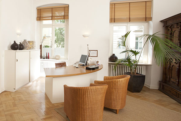Beratungszimmer zur Brustverleinerung in der Praxisklinik Dr. med. Aletta Eberlein