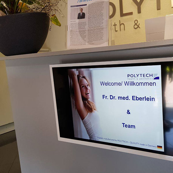 Begrüßung-Frau Dr. Eberlein besucht mit ihrem Team den Implantat-Hersteller Polytech in Dieburg